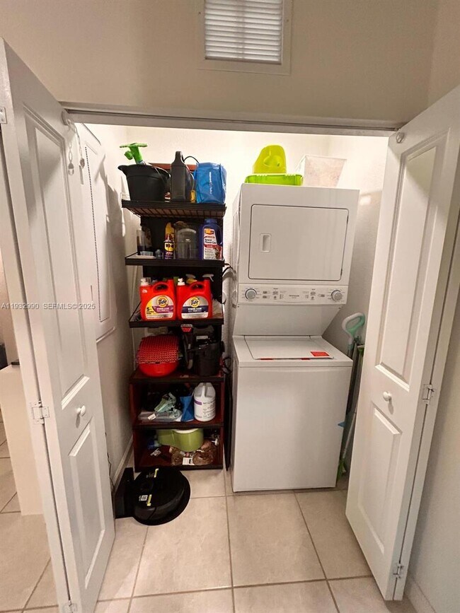 Foto del edificio - 1513 SE 26th Ter