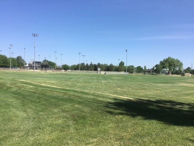 Building Photo - 1817 Juniper St