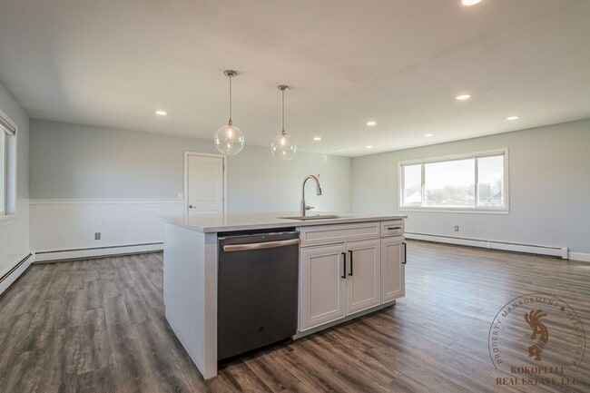 Building Photo - 467-432 32 Rd