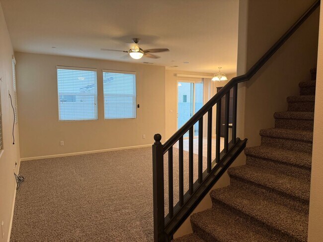 Building Photo - Magnificent