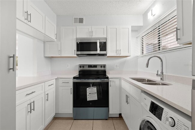 Building Photo - 1108 Bartow Rd