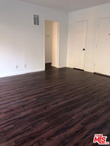 Foto del edificio - 747 N Sycamore Ave