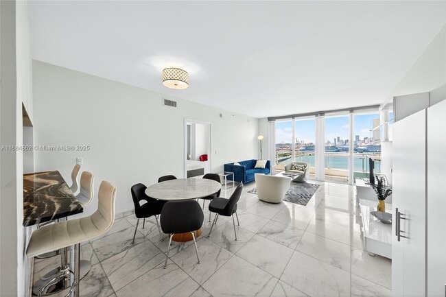 Building Photo - 540 West Ave