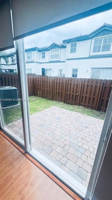 Foto del edificio - 7611 NW 115th Ct