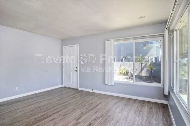 Foto del edificio - 3557 College Ave