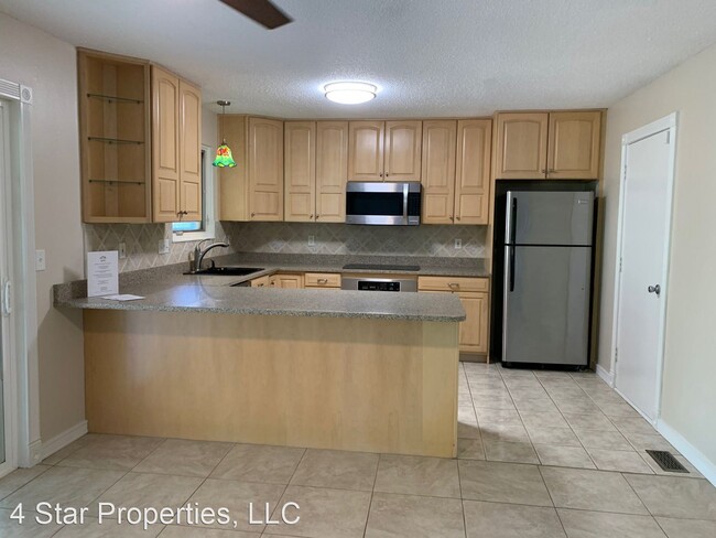 Building Photo - 3 br, 2 bath House - 15629 92nd Avenue