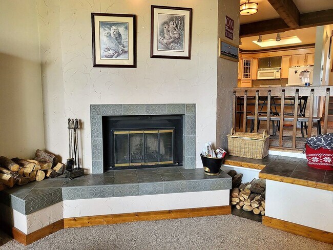 Foto del edificio - Winter Seasonal Rental- Chateau Acadian 108