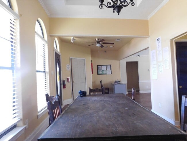 Foto del edificio - 13203 US-59