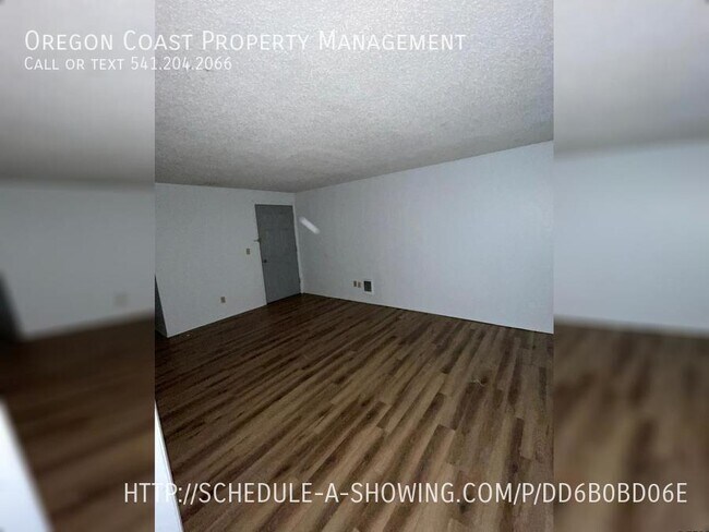 Building Photo - Unit 3
