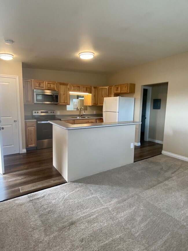 Building Photo - 3907 Carolina Dr