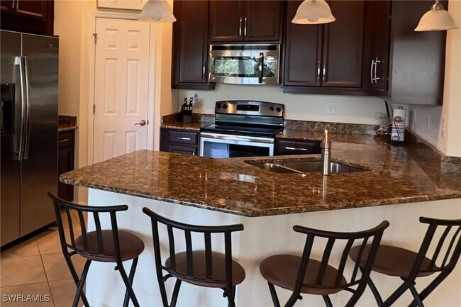 Building Photo - 23611 Alamanda Dr