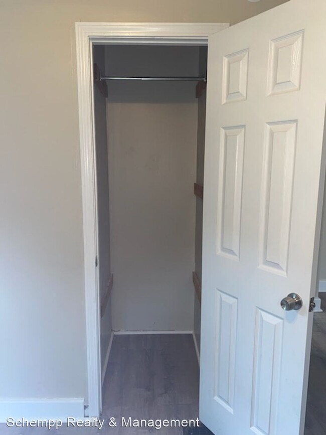 Building Photo - 3 br, 1 bath House - 2703 Narragansett Dr.