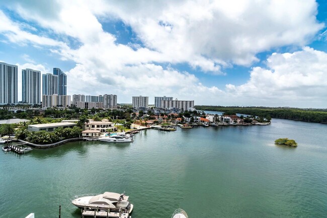 Foto del edificio - 400 Sunny Isles Blvd