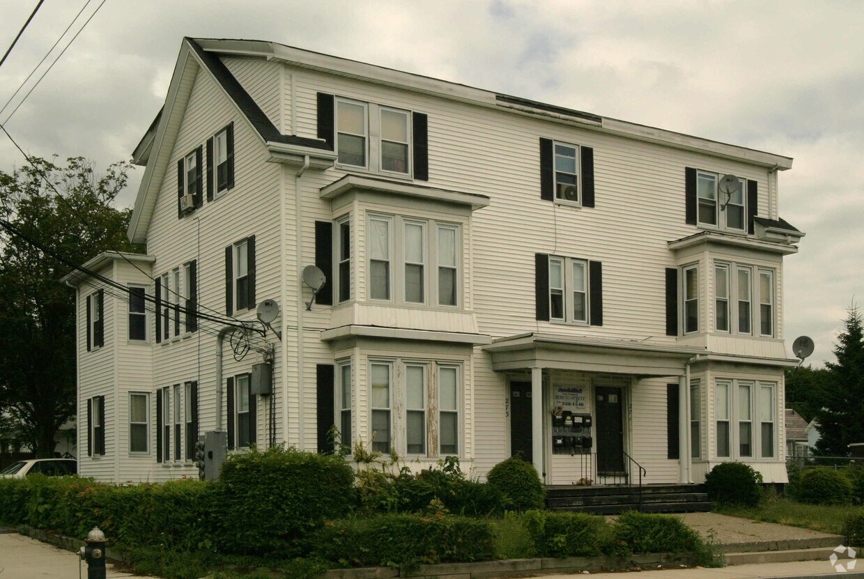 271273 Belmont St, Brockton, MA 02301 Apartments in Brockton, MA