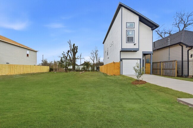 Foto del edificio - 3320 Francis St