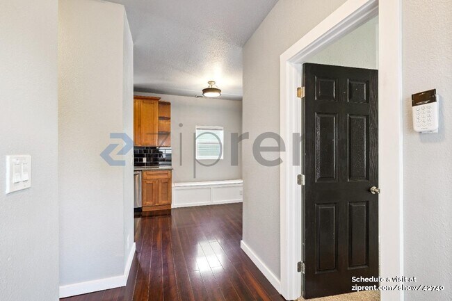 Building Photo - 1106 14th St