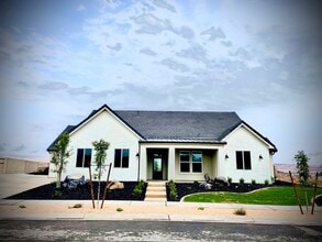 Building Photo - 5820 S Sunset Rock Dr