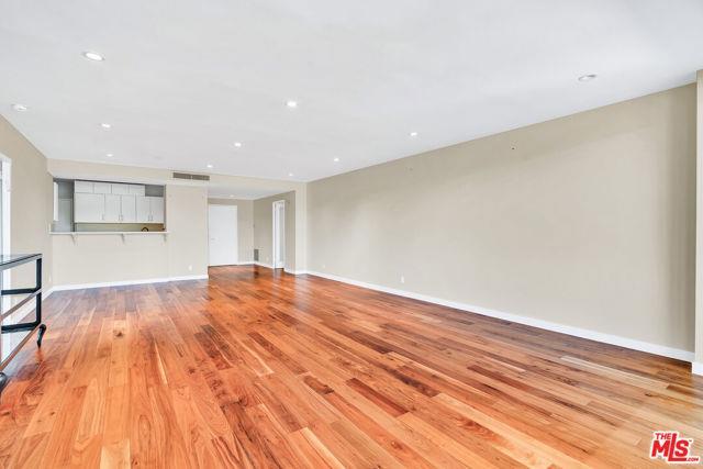 Foto principal - 865 Comstock Ave