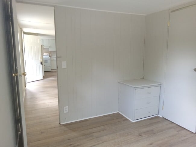 Foto del edificio - Updated Home in Laurel Lakes NJ FOR RENT $...