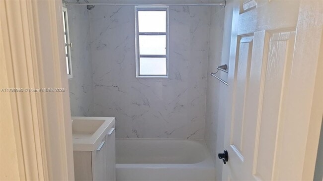 Foto del edificio - 541 SW 7th St