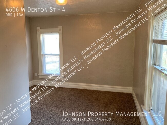 Foto del edificio - 4606 W Denton St