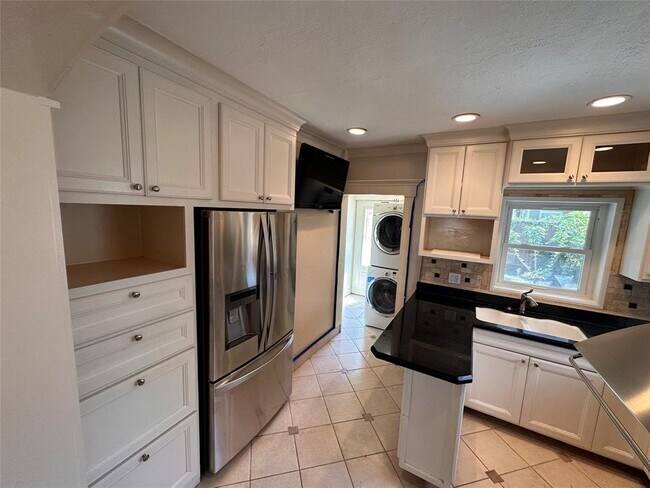 Foto del edificio - 704 E 14th St