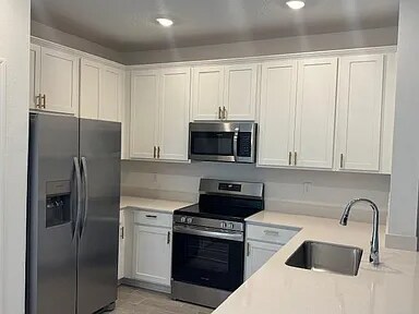 Foto del edificio - 6895 Gable Grv Ave