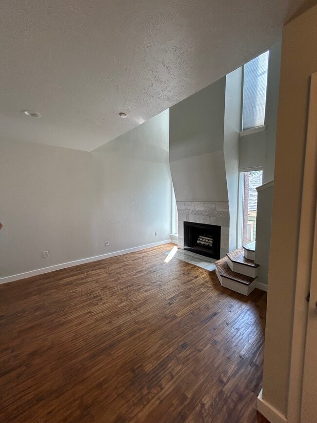 Building Photo - 4004 Gilbert Ave