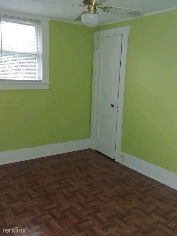 Building Photo - 3 br, 1 bath House - 34 Carlisle St