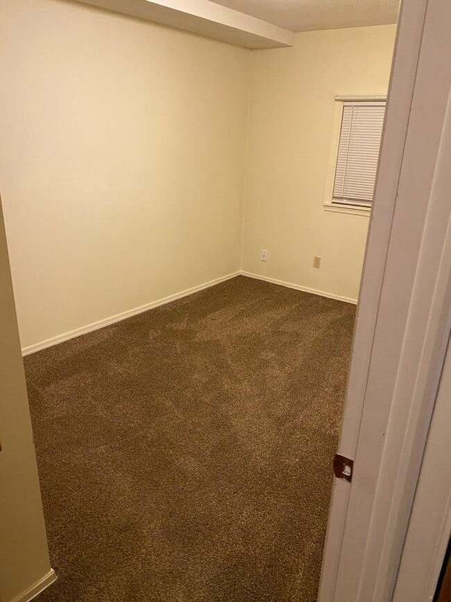 Bedroom 2 - 50 N Cres Dr