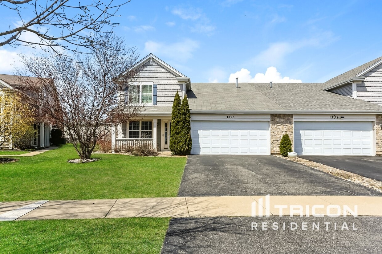 Primary Photo - 1328 Promontory Dr