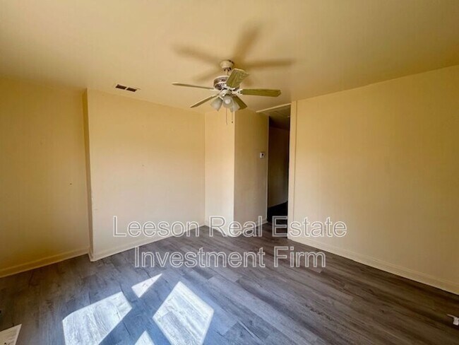 Foto del edificio - 2621 Trichel St