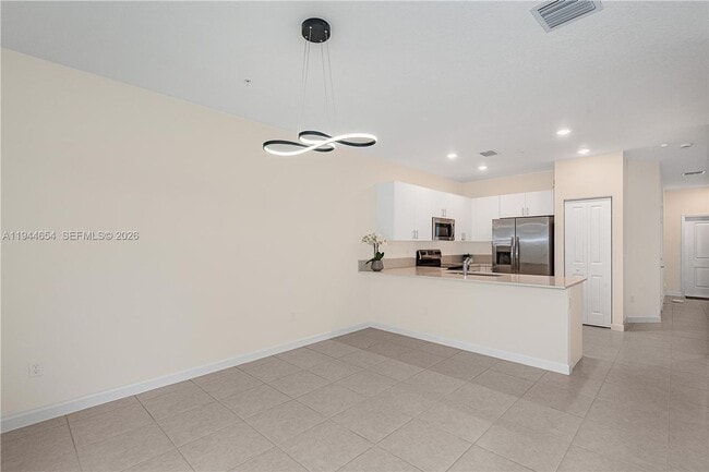 Foto del edificio - 261 SW 159th Ct