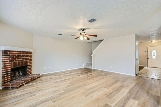 Foto del edificio - 1433 Glenwick Dr