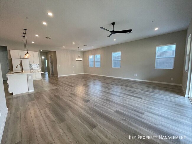 Foto del edificio - 3391 Stone View Ave