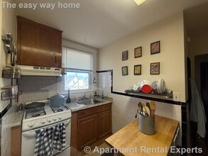 Building Photo - 235 A Highland Ave