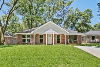 Building Photo - 1589 Phillips Ln