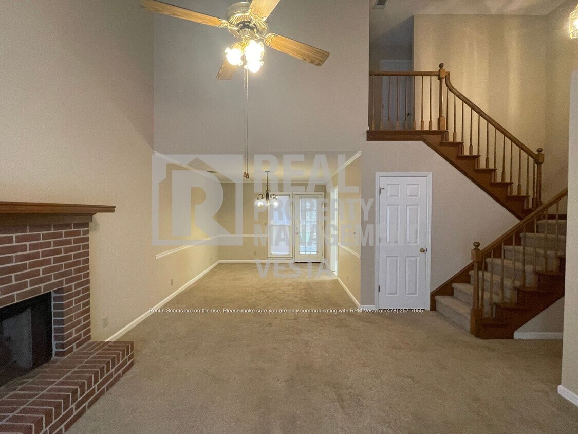 Primary Photo - Charming 3 Bedroom Home in North Macon