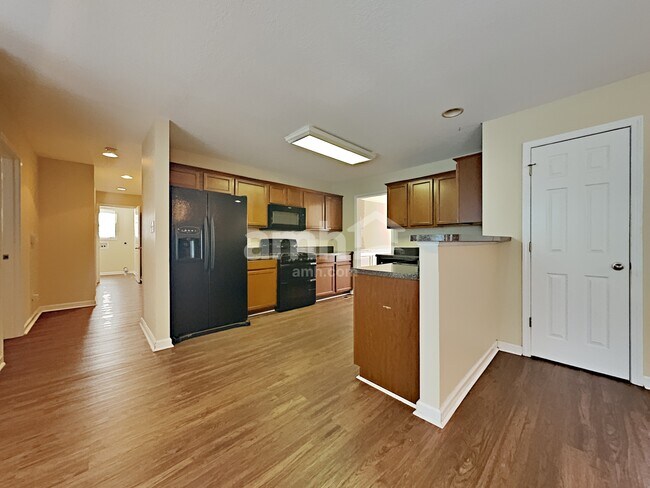 Foto del edificio - 3201 Gaslight Ln