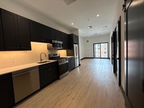 Building Photo - 41 Larry Holmes Dr