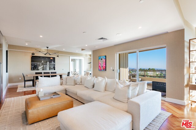 Foto del edificio - 1 W Century Dr