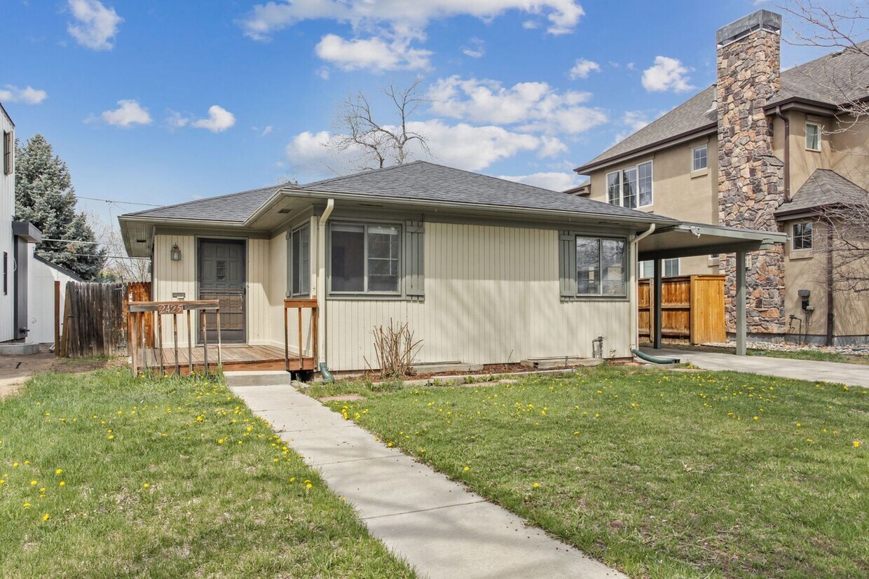 Foto principal - Perfect for Roommates or Families! 3 Bed /...