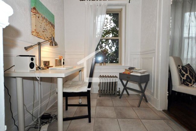 Foto del edificio - 120 Brainerd Rd