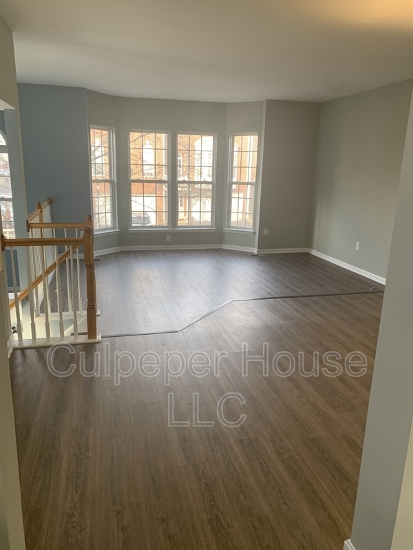 Foto del edificio - 43771 Maison Blanc Square