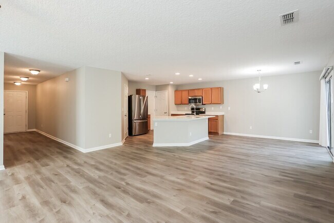 Building Photo - 11755 Alexandra Dr