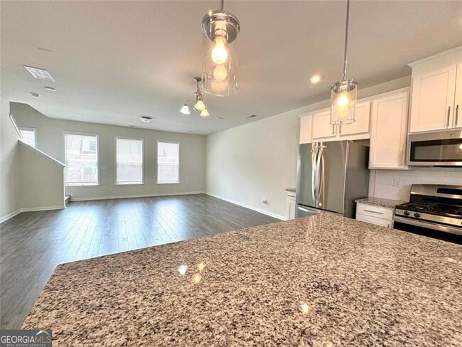 Building Photo - 3668 Hidden Valley Cir