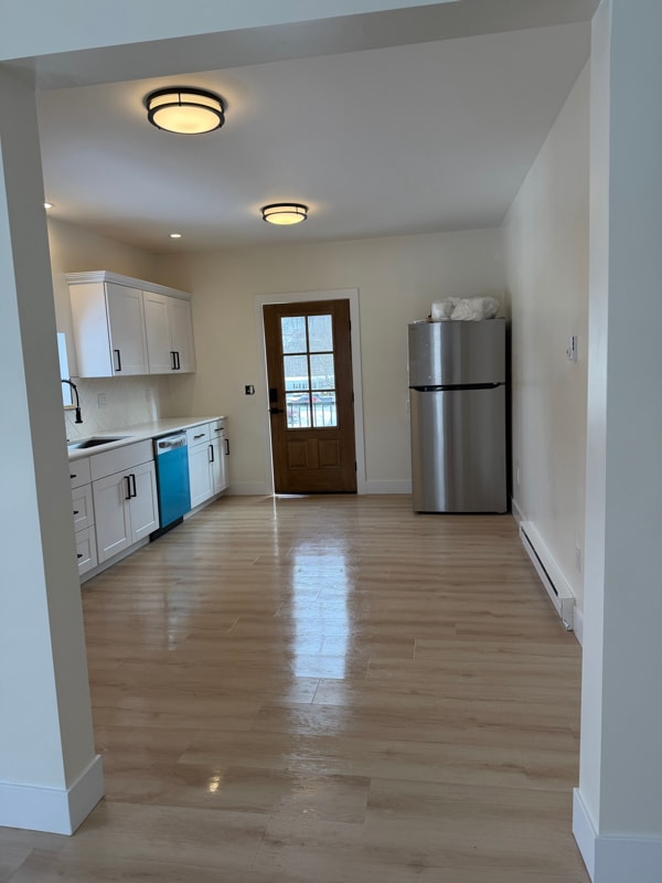 Building Photo - 204 E Plank Rd