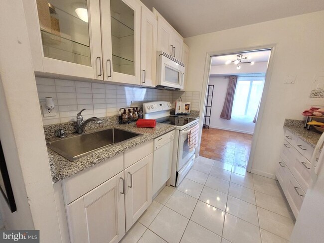 Foto del edificio - 3101 S Manchester St