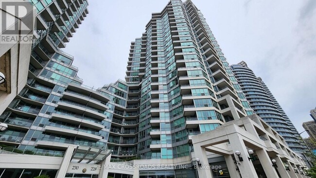 Building Photo - 228 Queens Quay W