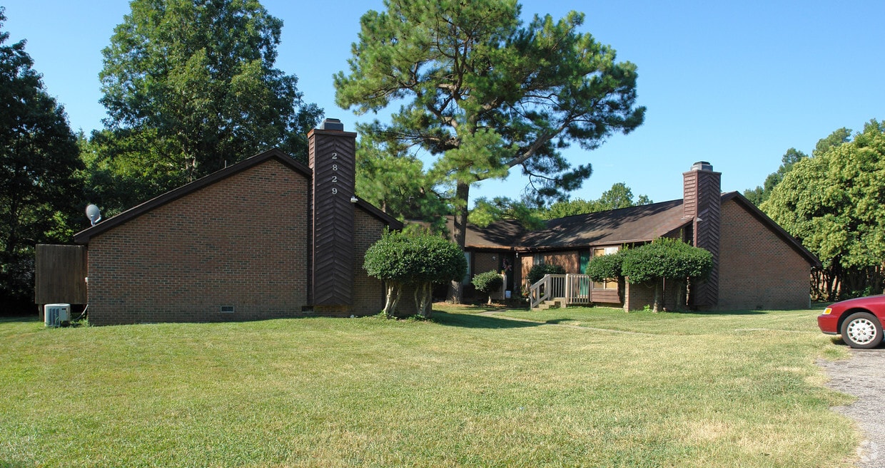 Primary Photo - 2829 Seclusion Ct